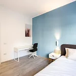 Sapphire Apartment In The Center Of Bucharest